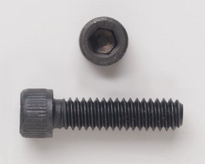 10-24 X 1-1/2 SOCKET HEAD CAP SCREW PLAIN